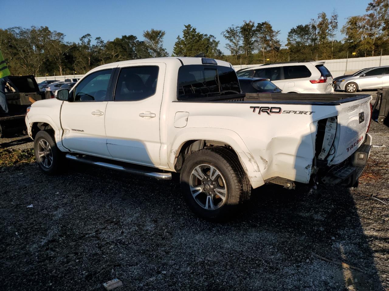 2017 Toyota Tacoma VIN 5TFAZ5CN1HX047538 Copart auction photo, side / all over damage thumbnail 2