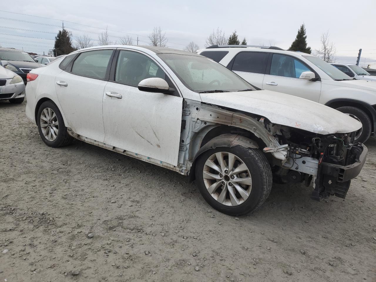 2016 KIA Optima VIN 5XXGU4L39GG078608 Copart auction photo, front end / side damage thumbnail 4