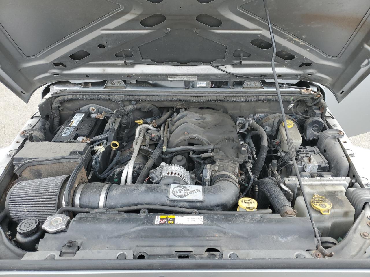 2013 Jeep Wrangler VIN 1C4HJWDG4DL596129 Copart auction photo, minor dent/scratches damage thumbnail 12