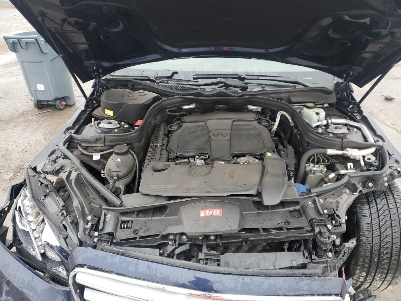 2014 Mercedes-Benz E-klasse VIN WDDHF8JB0EA983897 Copart auction photo, front end / minor dent/scratches damage thumbnail 11
