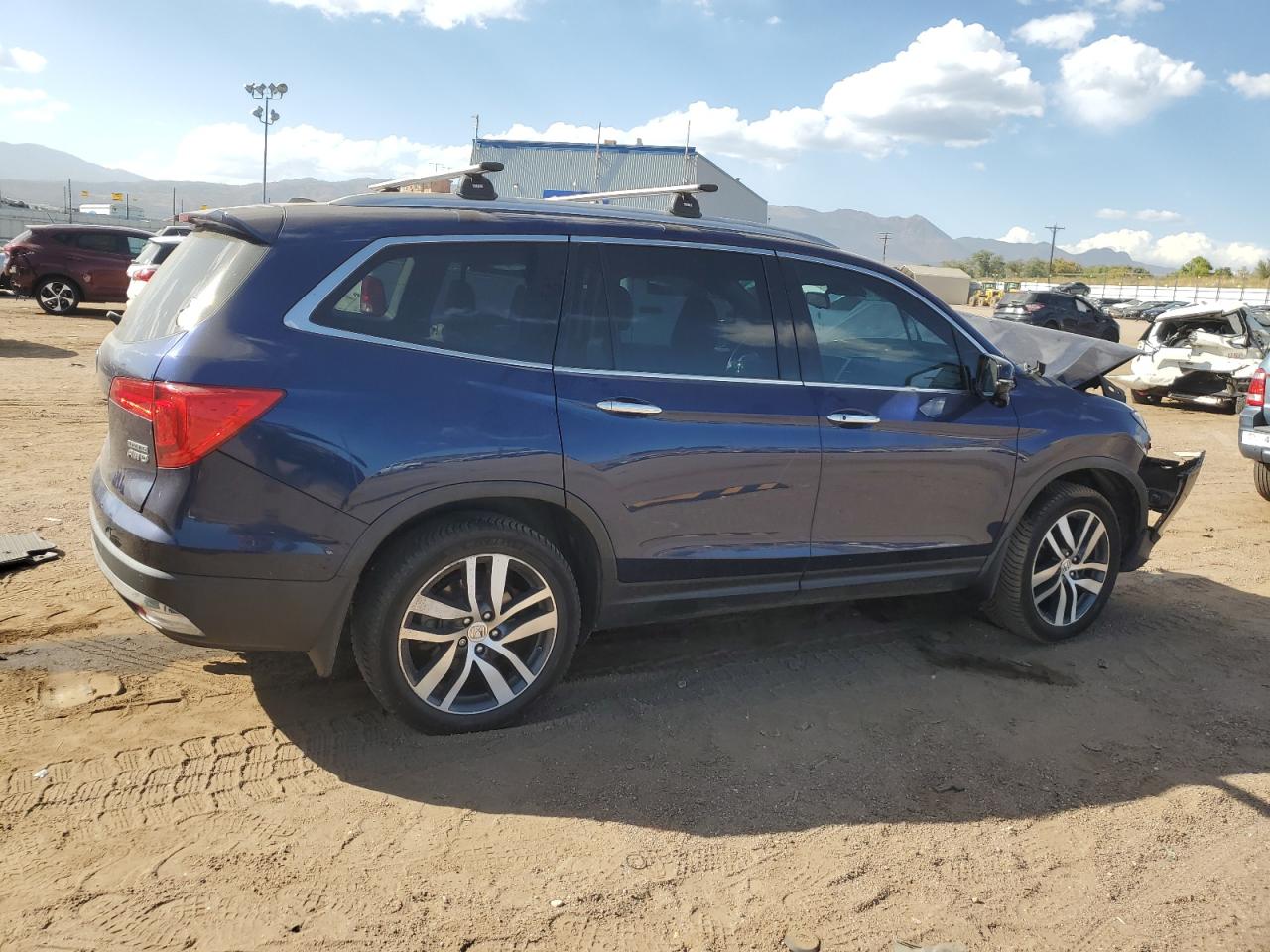 2016 Honda Pilot VIN 5FNYF6H9XGB105910 Copart auction photo, front end damage thumbnail 3