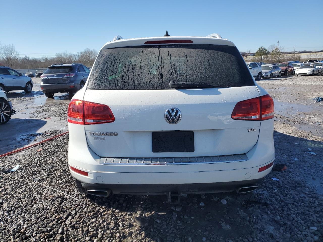 2014 Volkswagen Touareg VIN WVGEP9BP9ED011266 Copart auction photo, front end / minor dent/scratches damage thumbnail 6