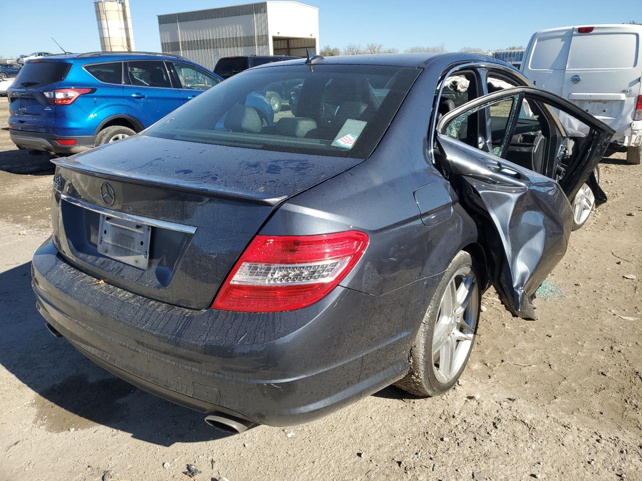 2009 Mercedes-Benz C-klasse VIN WDDGF56X39R047374 Copart auction photo, side damage thumbnail 3