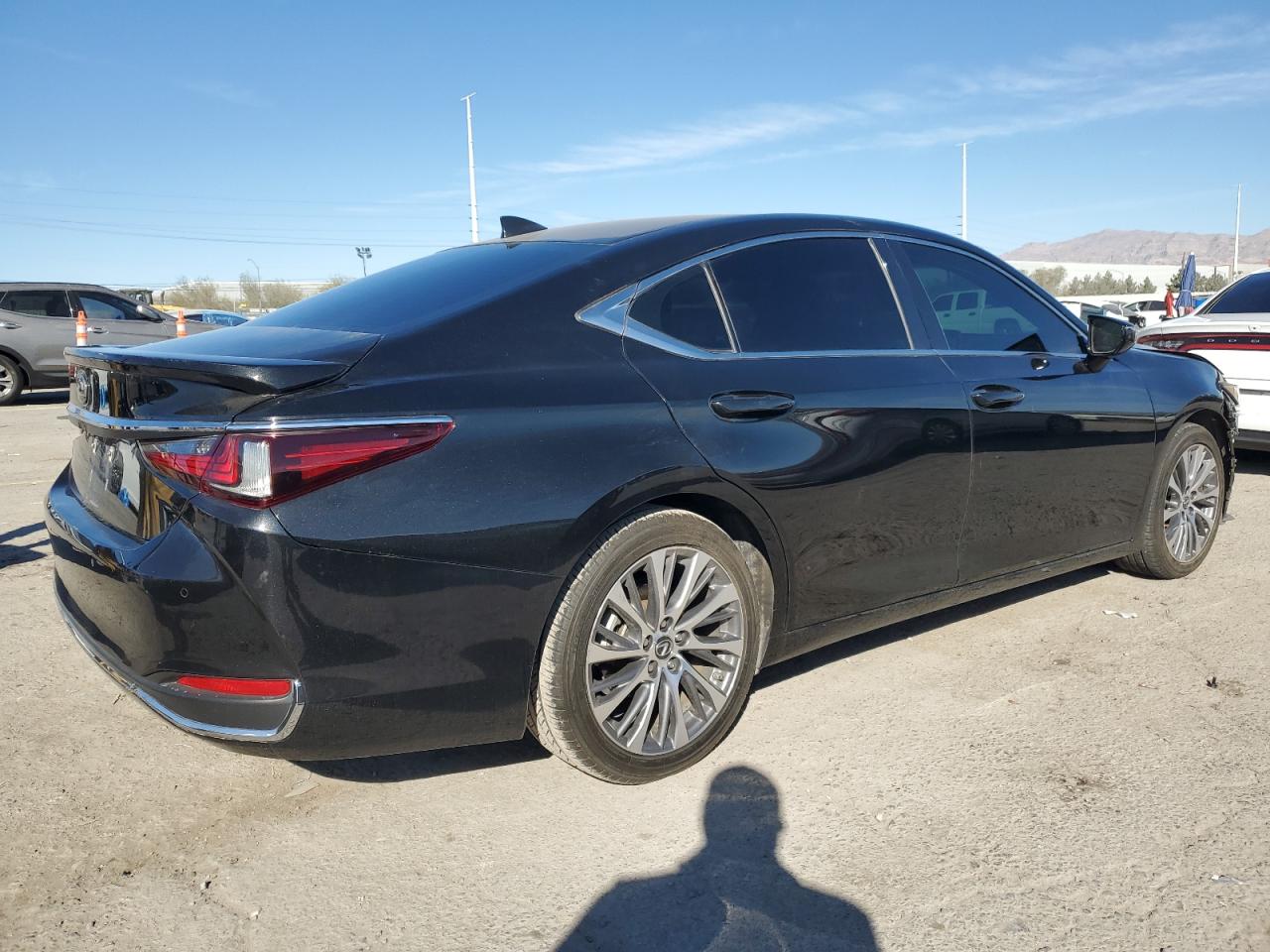 2020 Lexus ES VIN 58AD21B17LU008458 Copart auction photo, front end damage thumbnail 3
