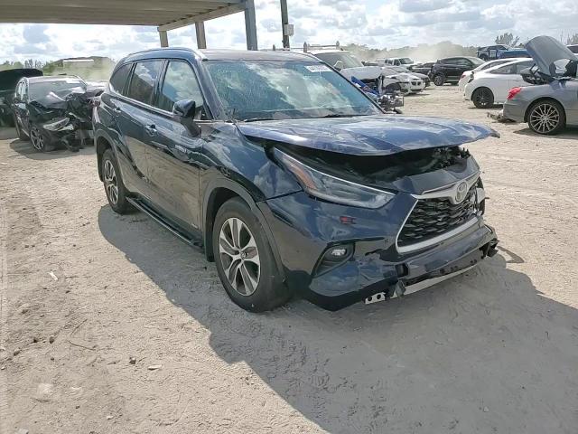 2021 Toyota Highlander VIN 5TDGBRCH5MS526982 Copart auction photo, front end damage thumbnail 14
