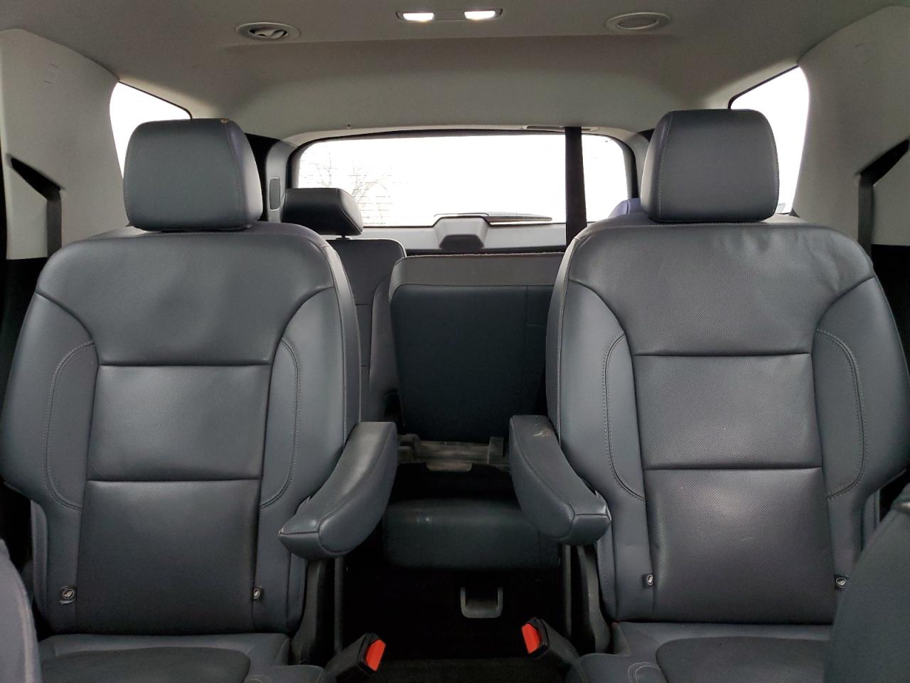 2019 Chevrolet Traverse VIN 1GNERKKW4KJ207990 Copart auction photo, front end / side damage thumbnail 10