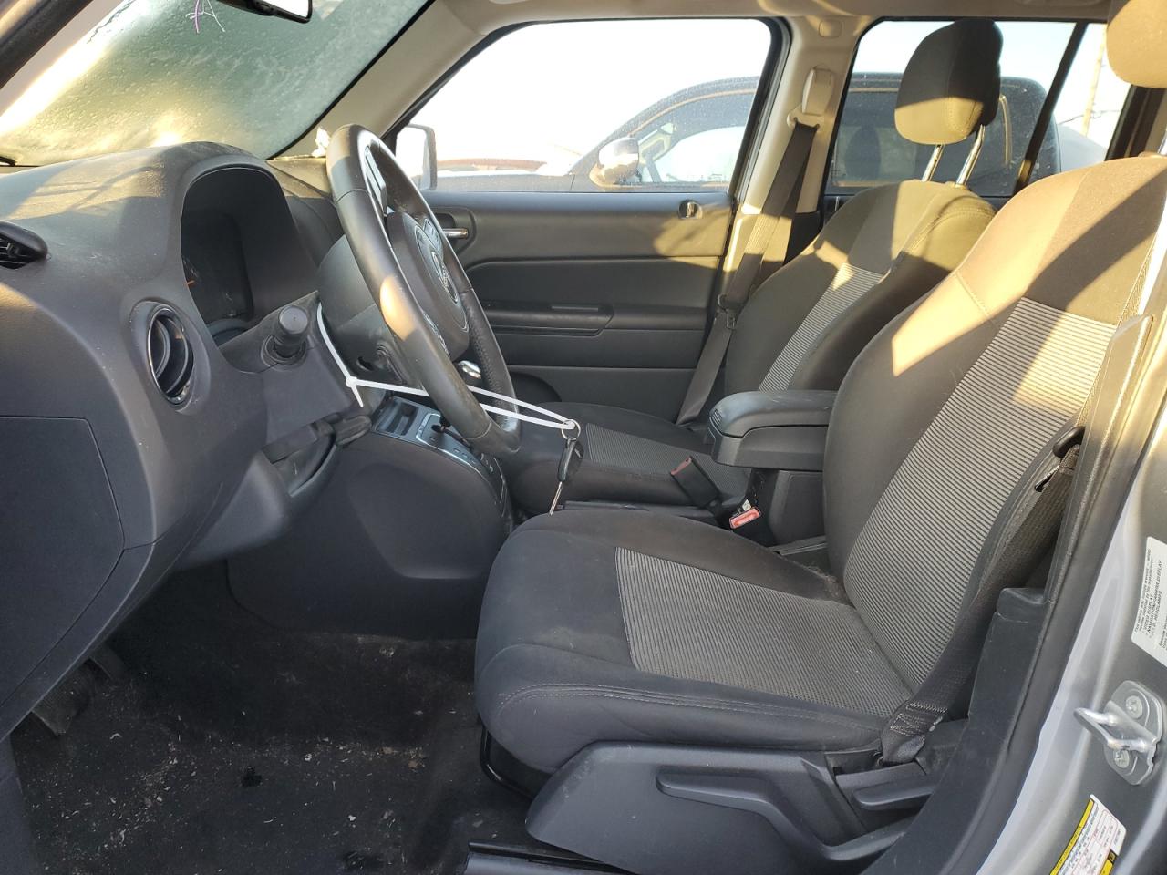 2015 Jeep Liberty (Patriot) VIN 1C4NJPFB6FD377681 Copart auction photo, all over / undercarriage damage thumbnail 7