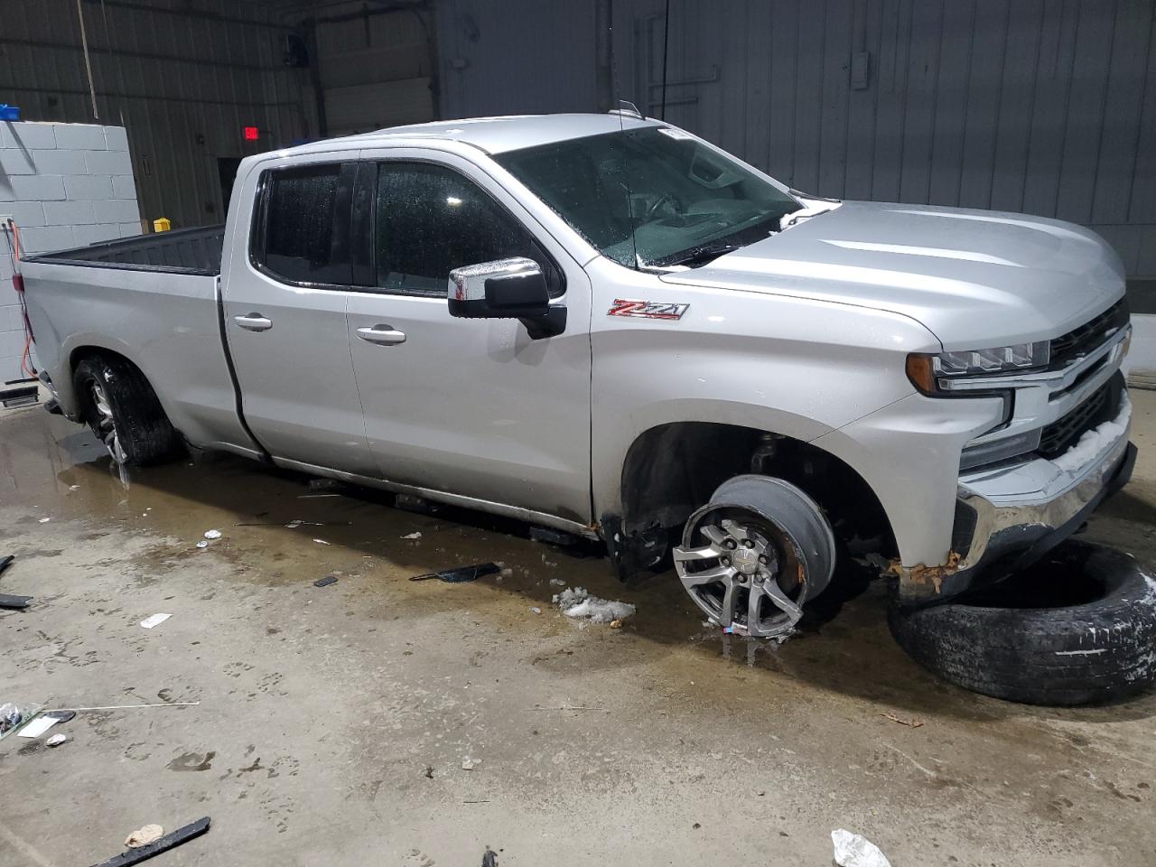 2019 Chevrolet Silverado VIN 1GCRYDED2KZ253113 Copart auction photo, side / rear end damage thumbnail 4