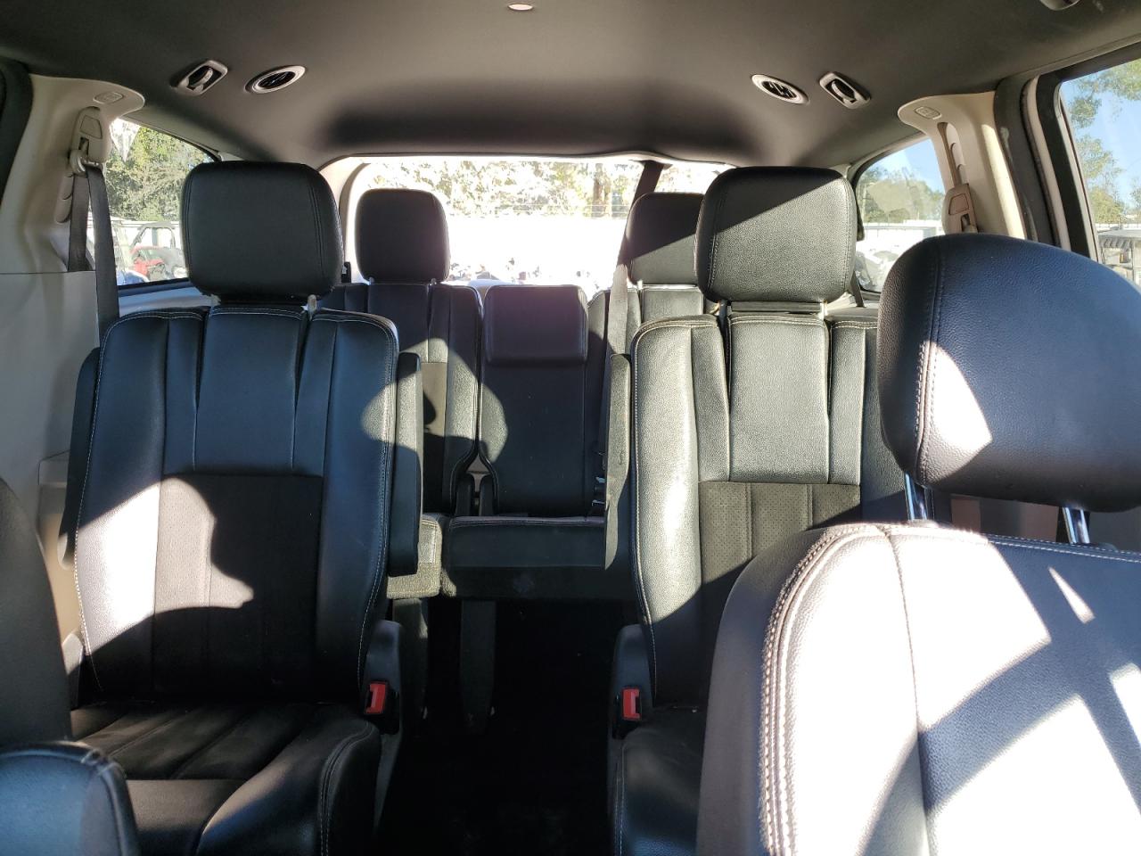 2019 Dodge Caravan VIN 2C4RDGCGXKR619632 Copart auction photo, rear end / front end damage thumbnail 10