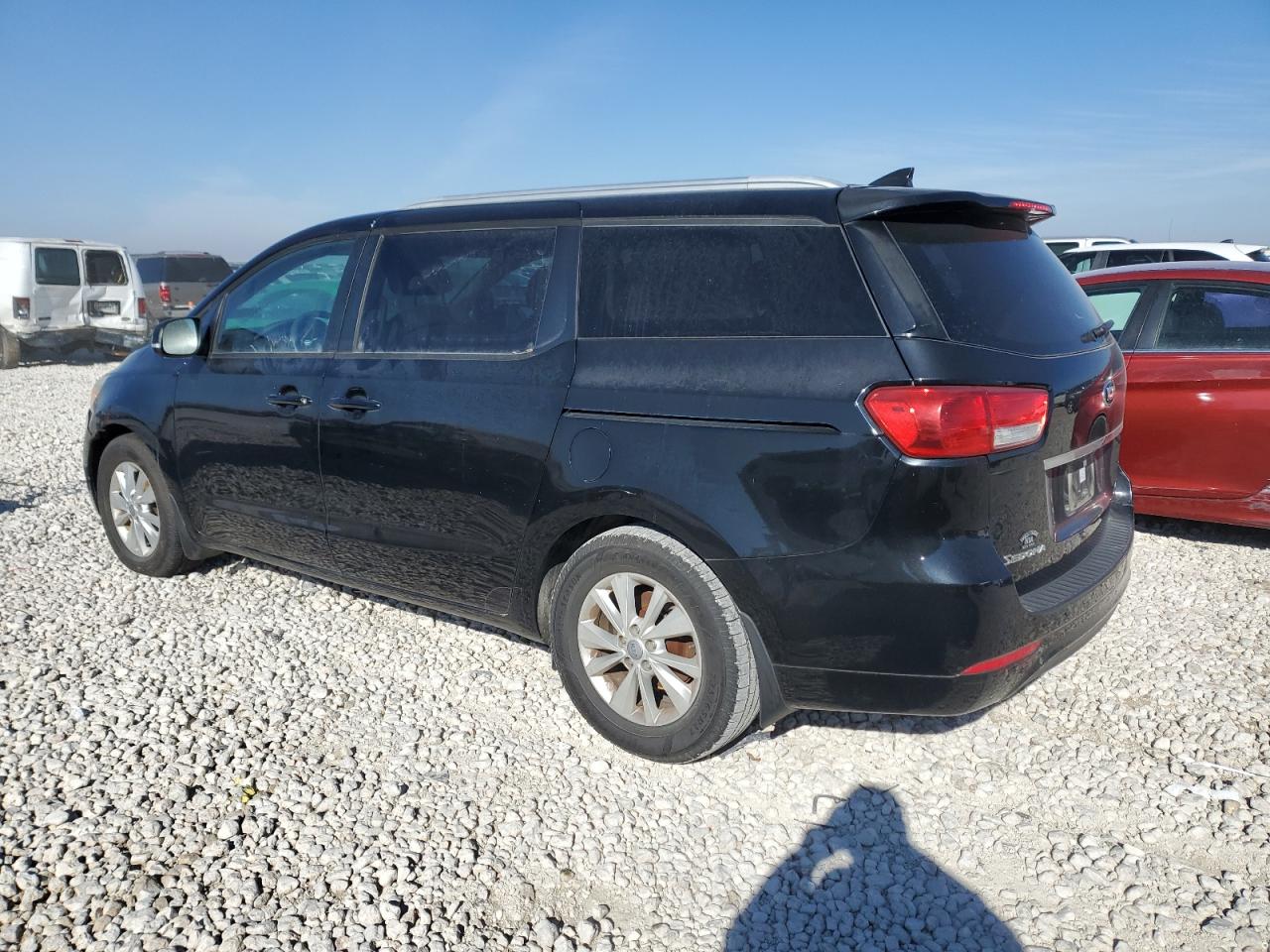 2015 KIA Sedona VIN KNDMB5C12F6049221 Copart auction photo, minor dent/scratches damage thumbnail 2