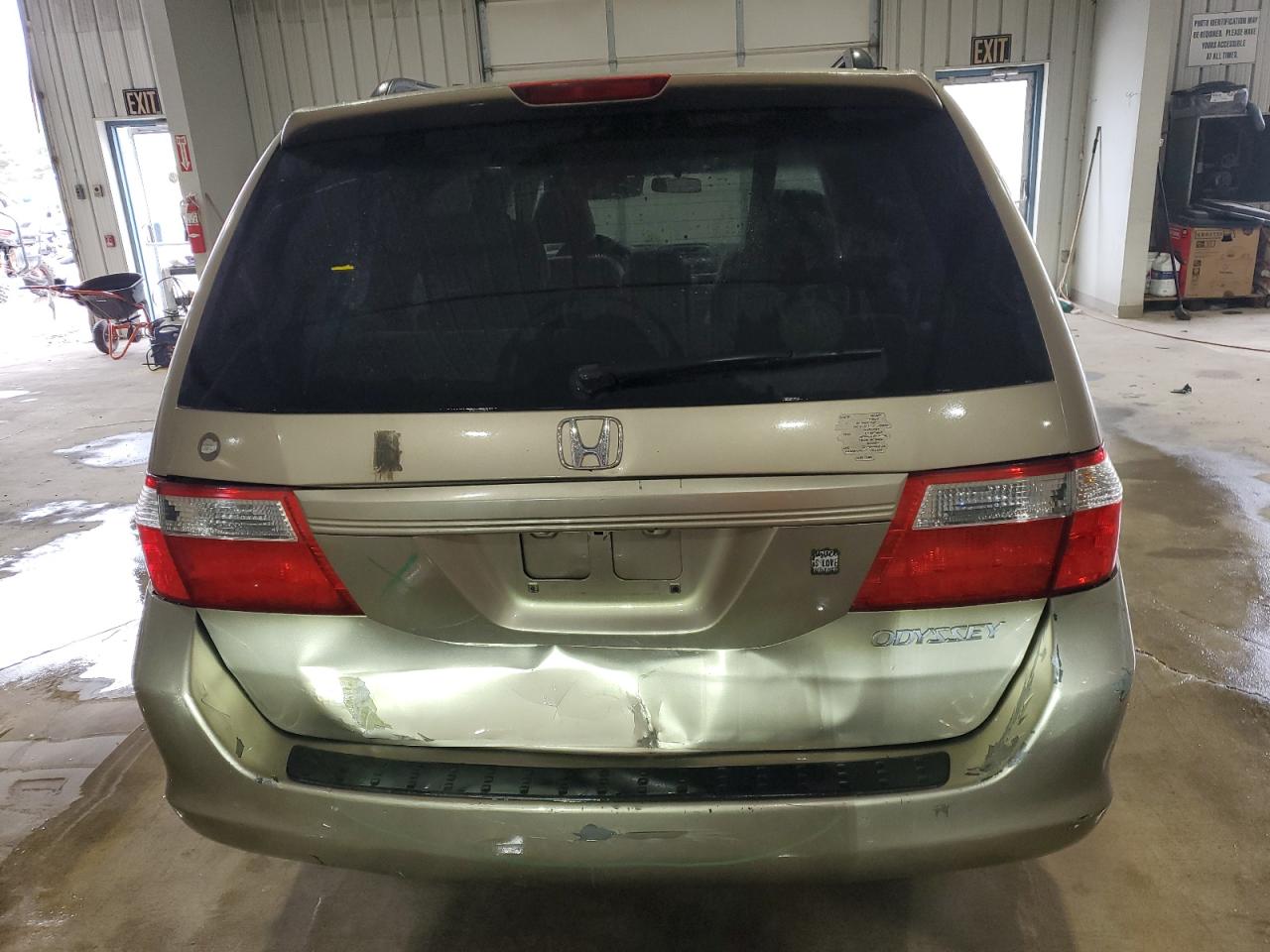 2005 Honda Odyssey VIN 5FNRL384X5B400230 Copart auction photo, rear end damage thumbnail 6