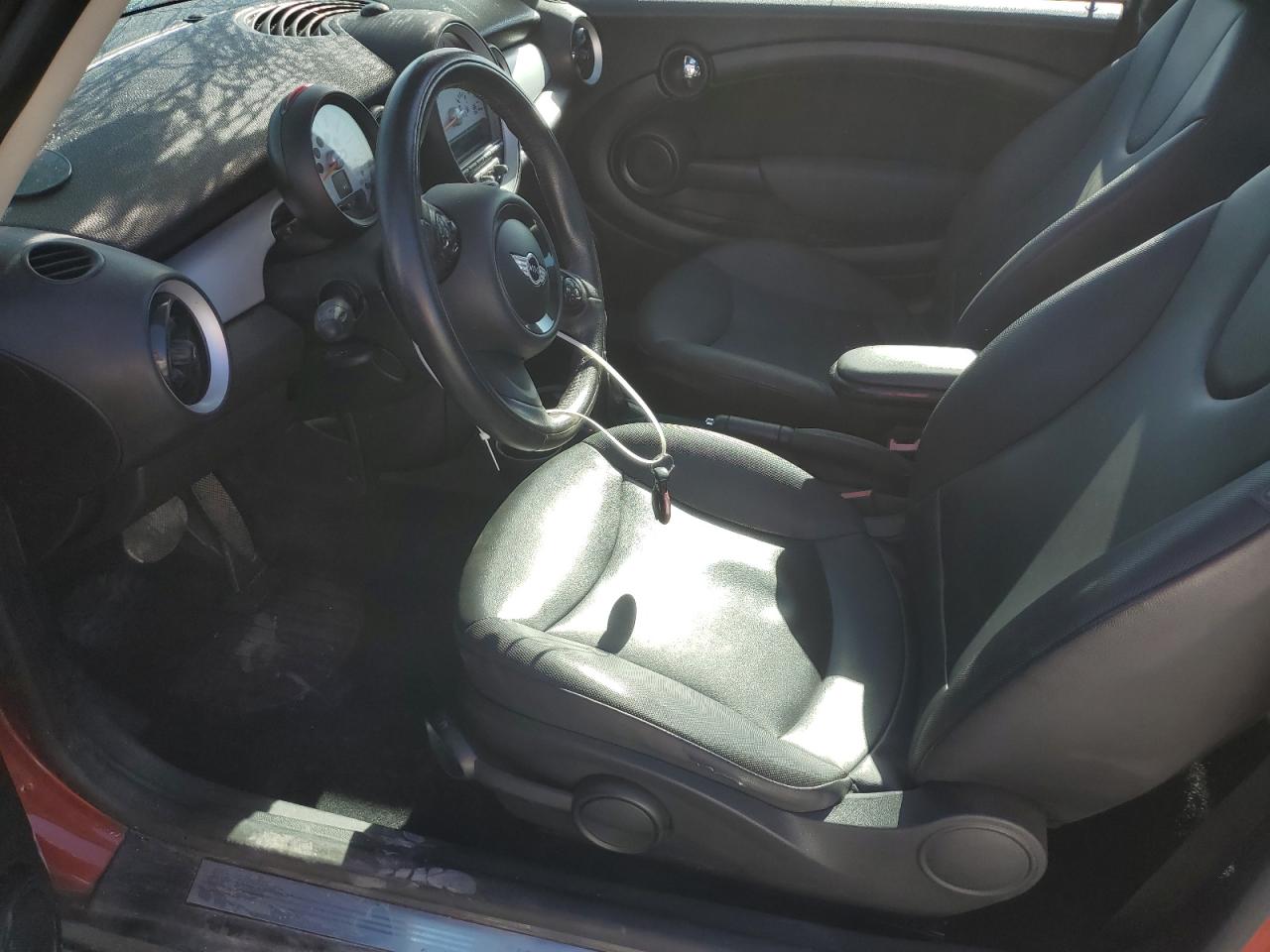 2013 MINI Cooper VIN WMWSU3C51DT688873 Copart auction photo, front end / top/roof damage thumbnail 7
