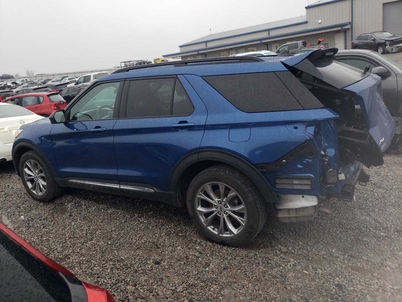 2022 Ford Explorer VIN 1FMSK8DH5NGA16626 Copart auction photo, rear end damage thumbnail 2