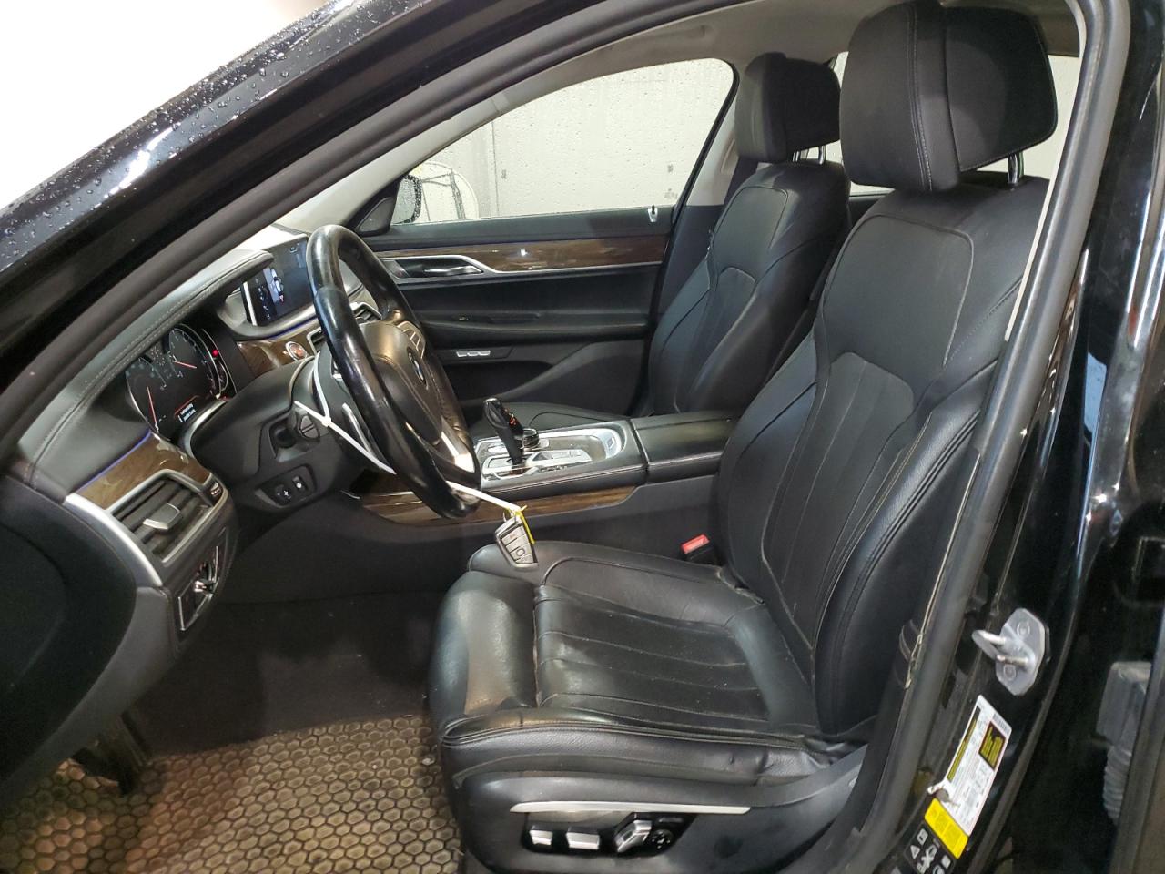 2017 BMW 7er VIN WBA7E4C53HGU99097 Copart auction photo, undercarriage / minor dent/scratches damage thumbnail 7
