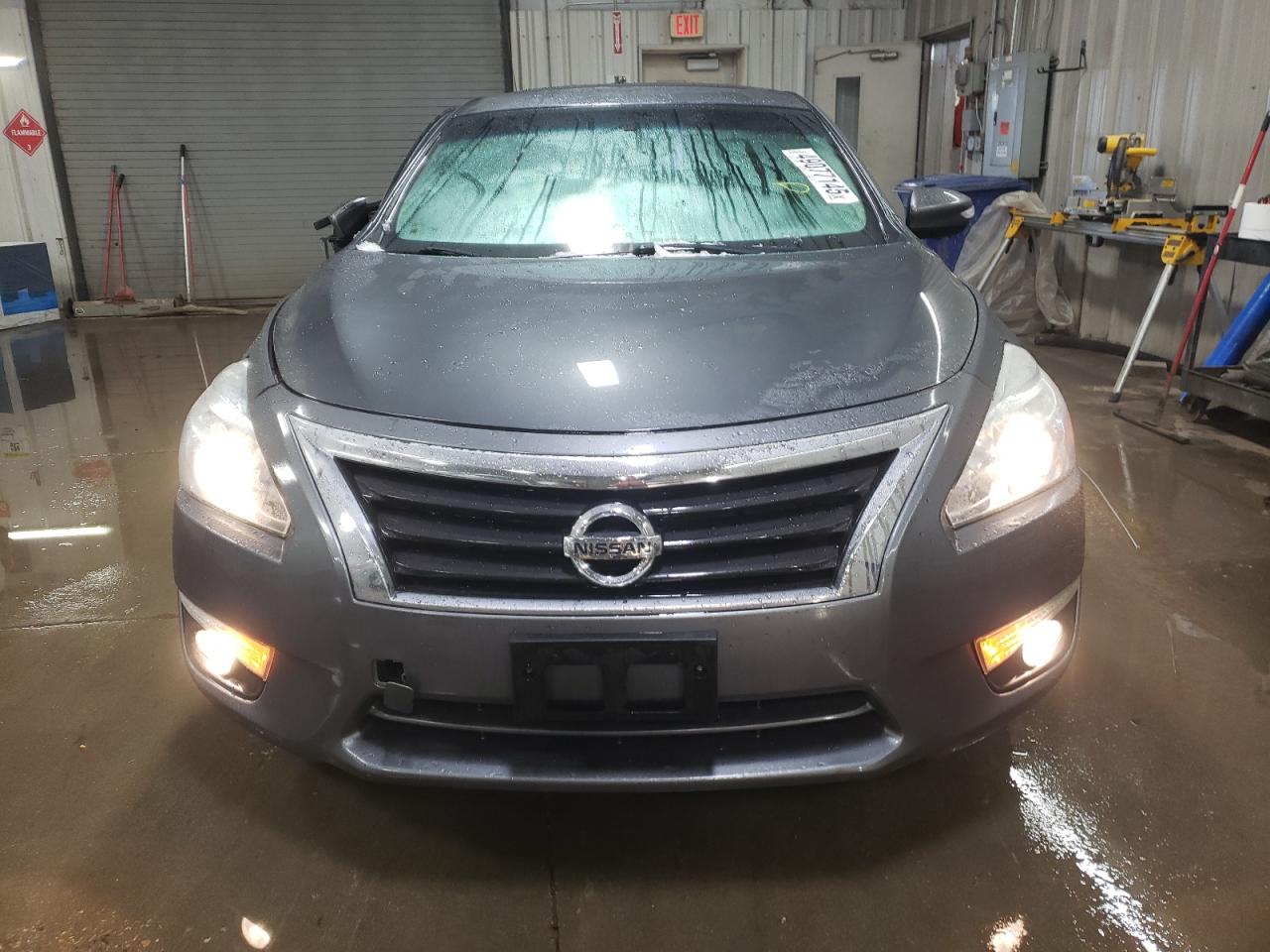 2015 Nissan Altima VIN 1N4AL3AP2FN395549 Copart auction photo, side / front end damage thumbnail 5