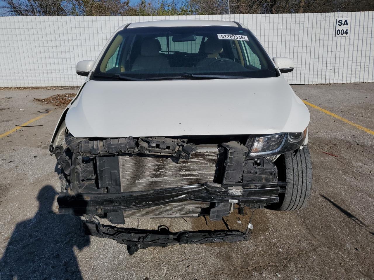 2017 KIA Sedona VIN KNDMB5C10H6293842 Copart auction photo, front end damage thumbnail 5