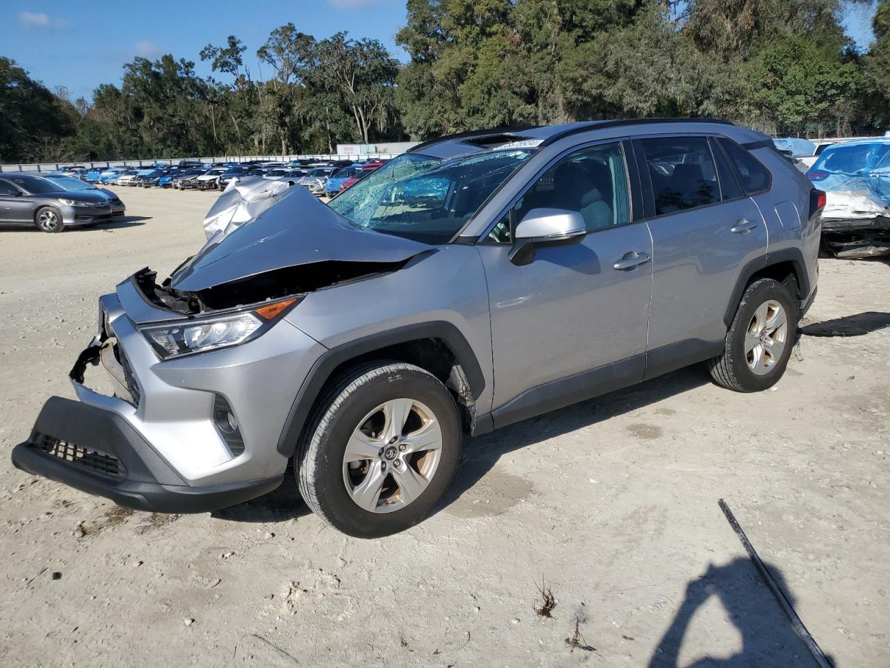 2021 Toyota RAV 4 VIN 2T3P1RFV1MC155341