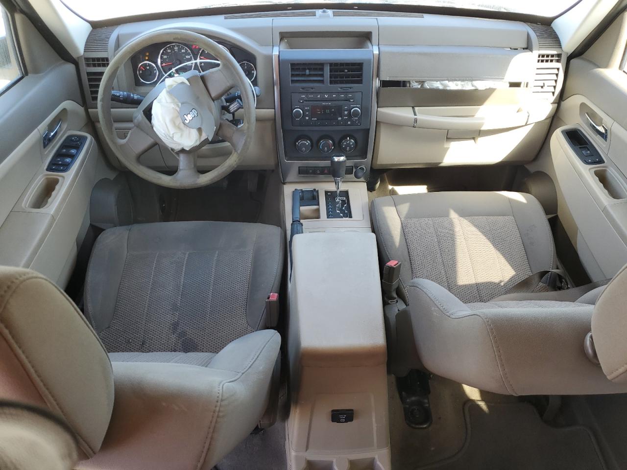 2009 Jeep Liberty (North America) VIN 1J8GN28K89W543553 Copart auction photo, front end / minor dent/scratches damage thumbnail 8
