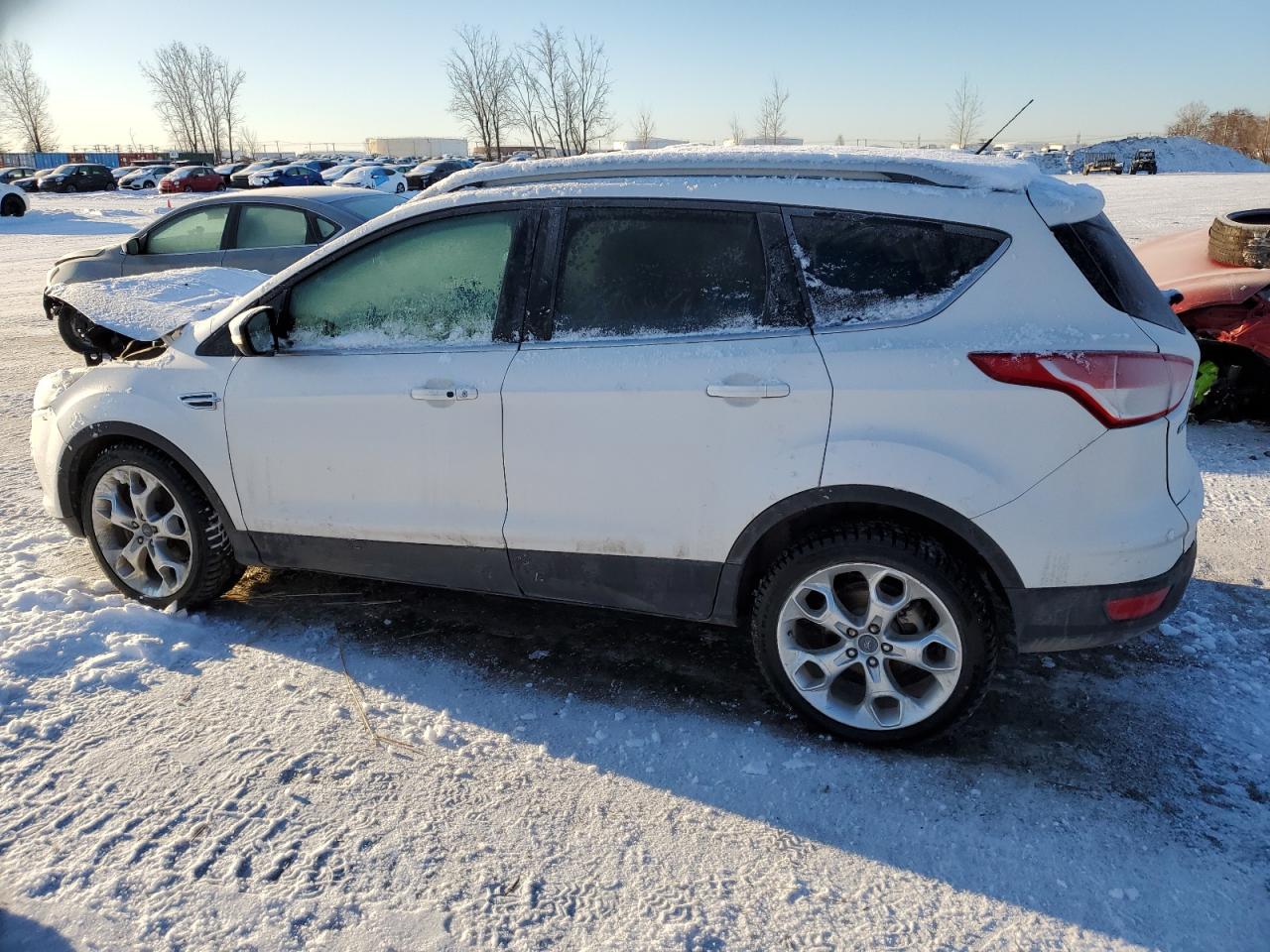 2015 Ford Escape VIN 1FMCU9J91FUA95572 Copart auction photo, front end damage thumbnail 2