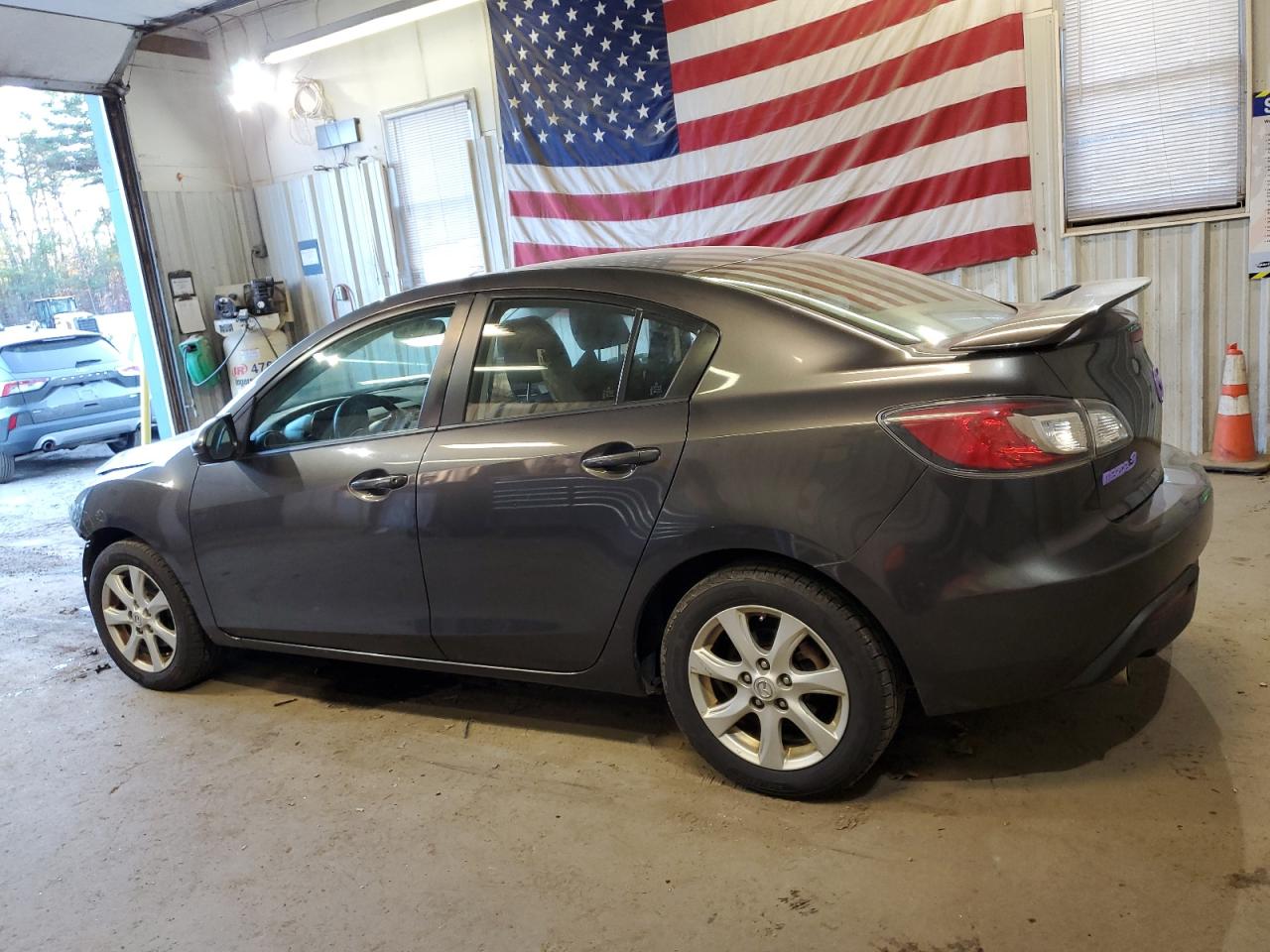 2010 Mazda 3 VIN JM1BL1SG6A1188101 Copart auction photo, front end / minor dent/scratches damage thumbnail 2