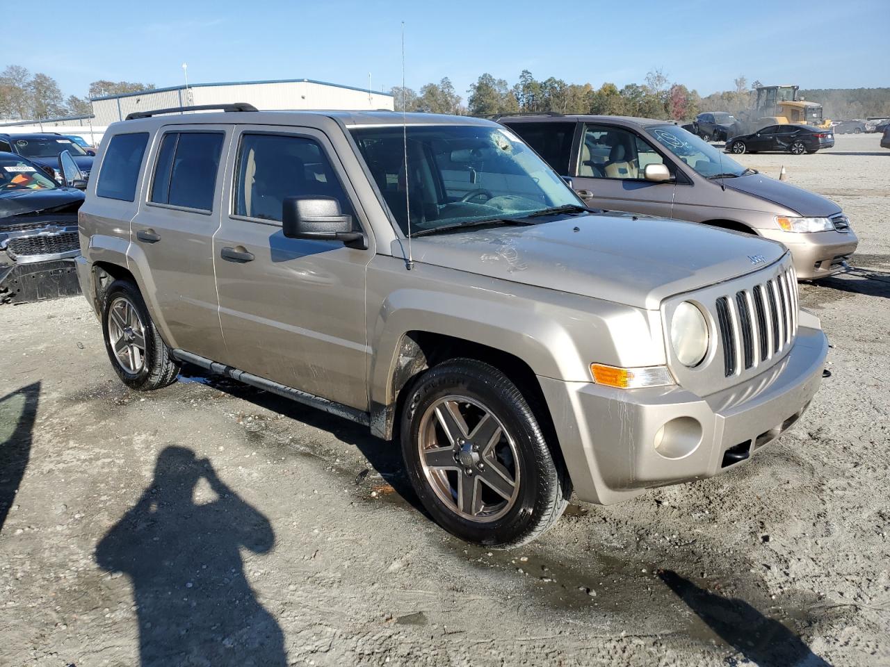 2009 Jeep Liberty (Patriot) VIN 1J4FF28B29D249538 Copart auction photo, water/flood / side damage thumbnail 4