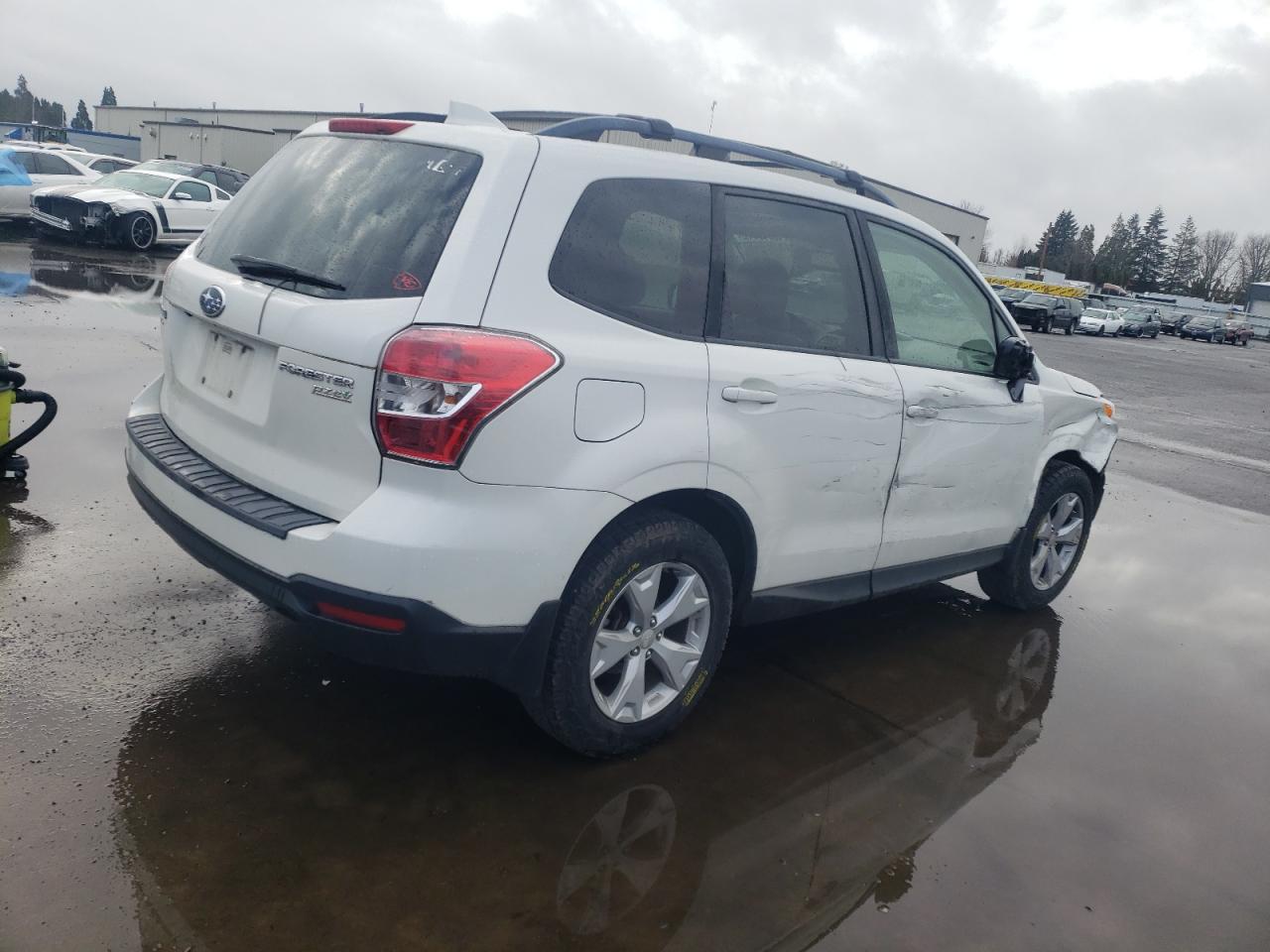 2016 Subaru Forester VIN JF2SJADC9GH547121 Copart auction photo, front end / side damage thumbnail 3