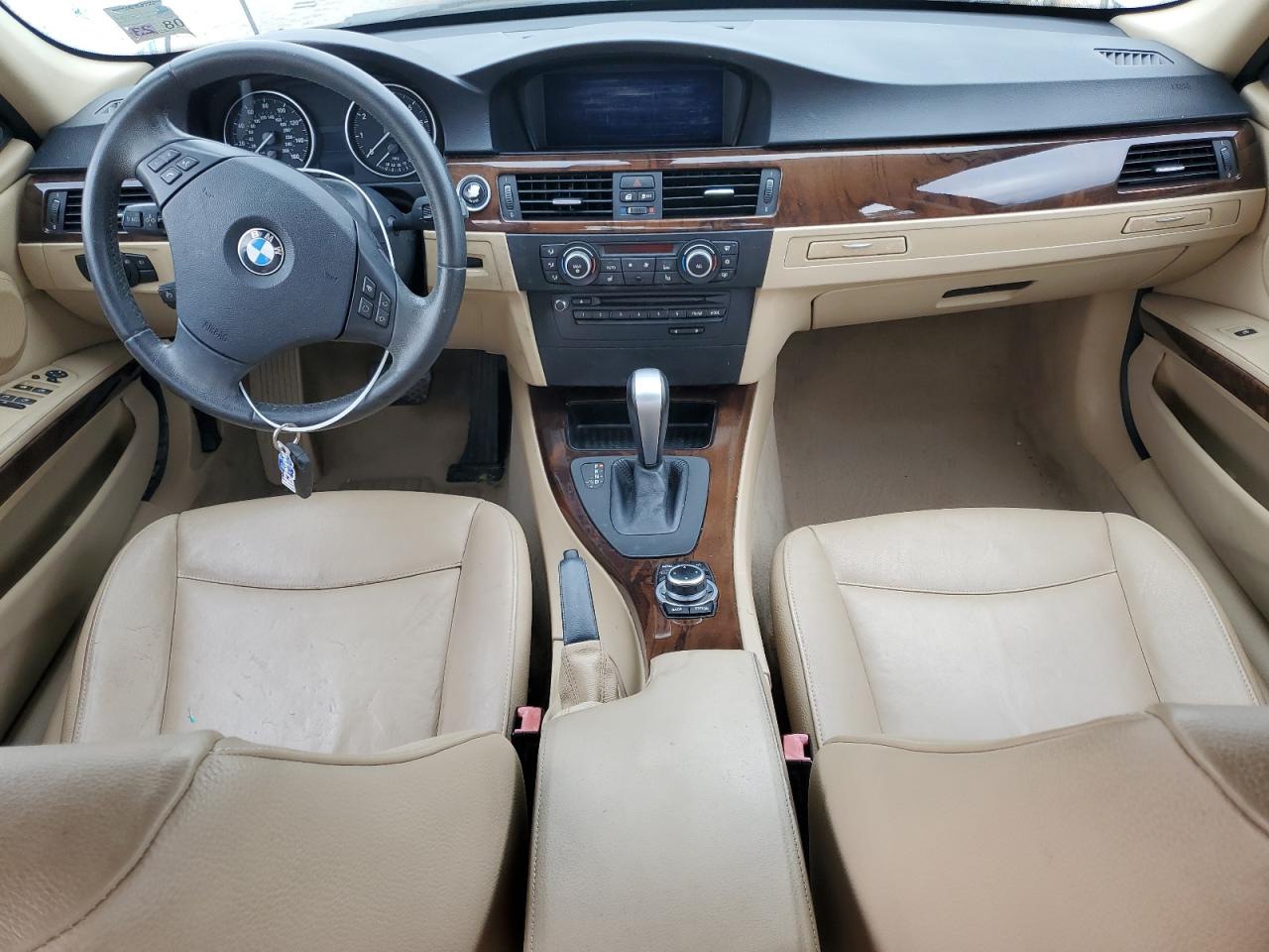 2011 BMW 3er VIN WBAPH5C54BF094389 Copart auction photo, front end damage thumbnail 8