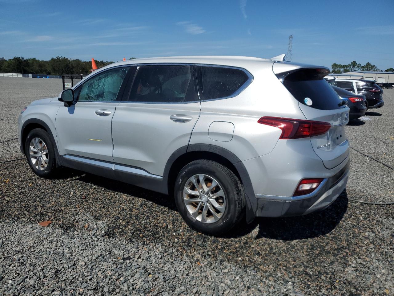 2019 Hyundai Santa Fe VIN 5NMS33AD2KH135843 Copart auction photo, water/flood damage thumbnail 2