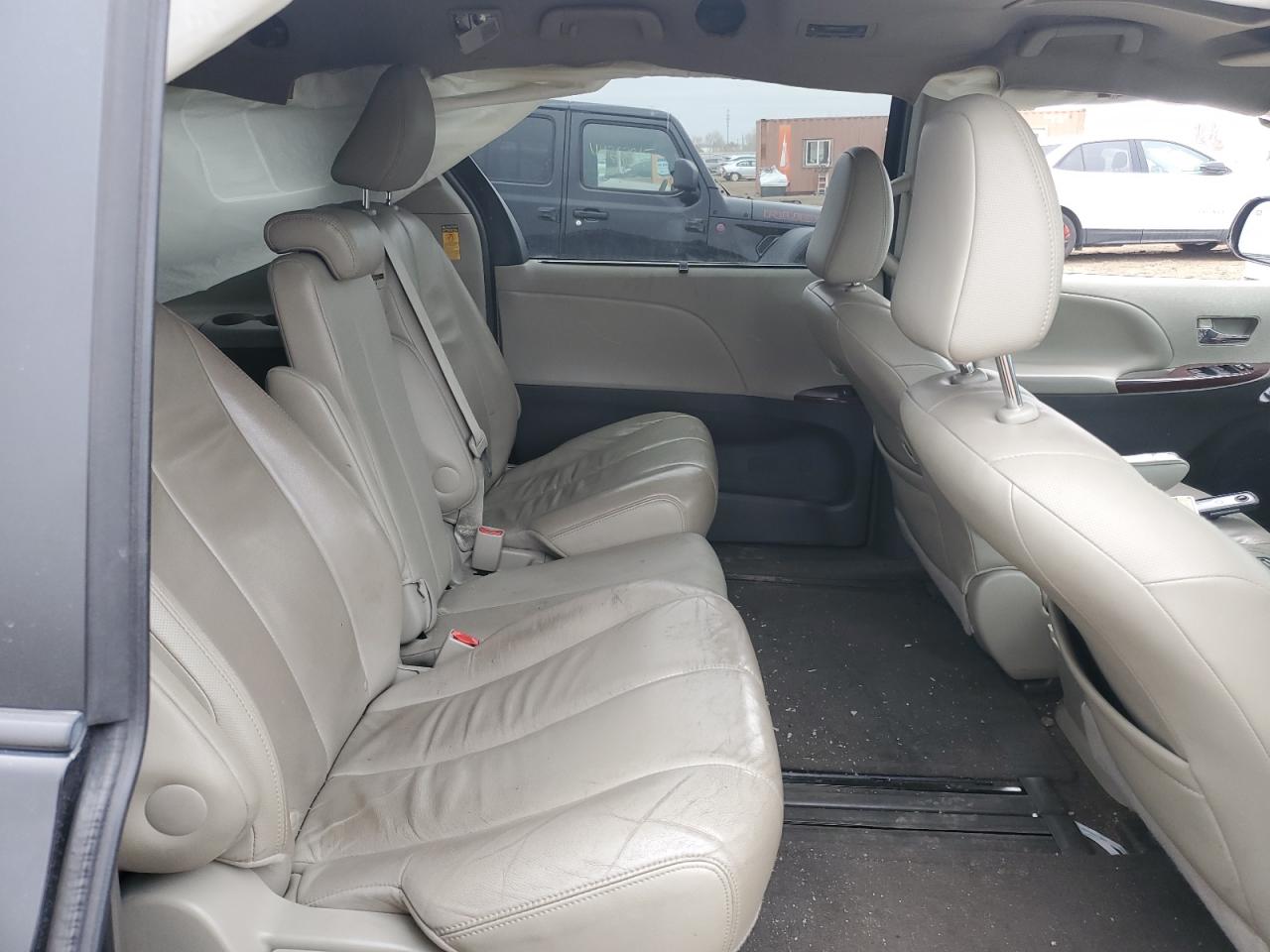 2014 Toyota Sienna VIN 5TDYK3DC1ES526015 Copart auction photo, front end damage thumbnail 12