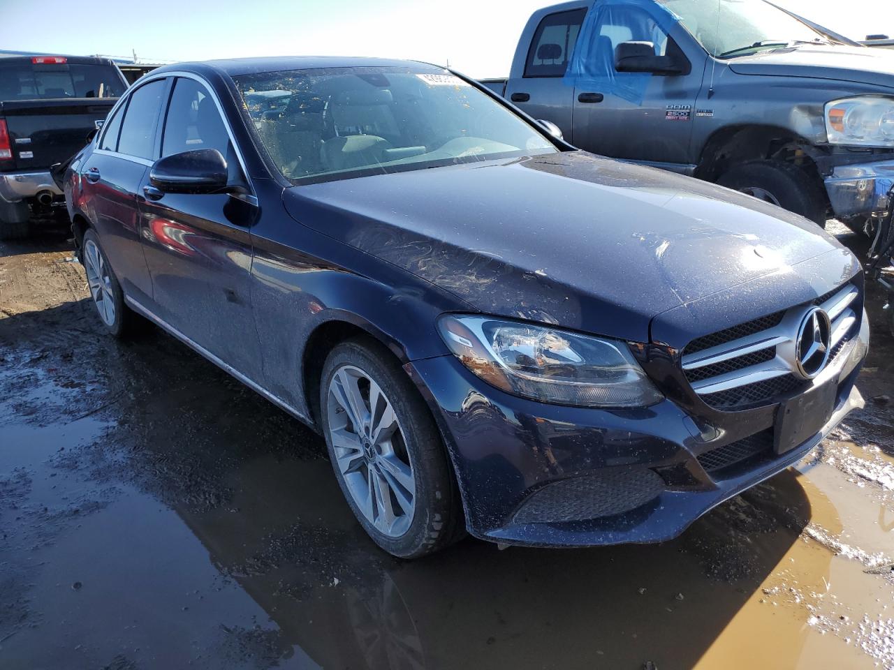 2018 Mercedes-Benz C-klasse VIN 55SWF4KB1JU271715 Copart auction photo, rear end / side damage thumbnail 4