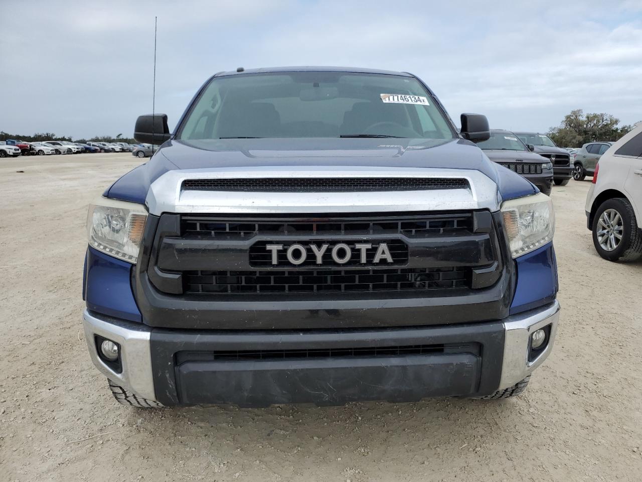 2014 Toyota Tundra VIN 5TFEY5F16EX168476 Copart auction photo, top/roof / front end damage thumbnail 5