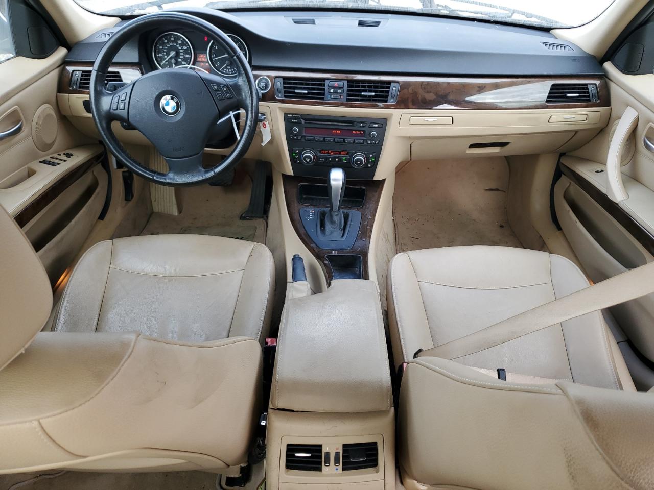 2011 BMW 3er VIN WBAPH7G56BNN02189 Copart auction photo, front end / minor dent/scratches damage thumbnail 8