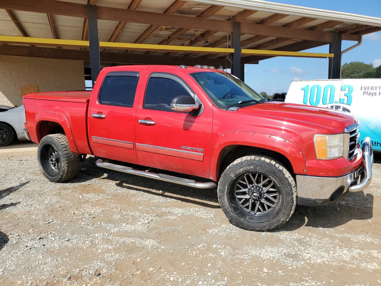 2013 GMC Sierra VIN 3GTP2VE70DG349513 Copart auction photo, front end damage thumbnail 4