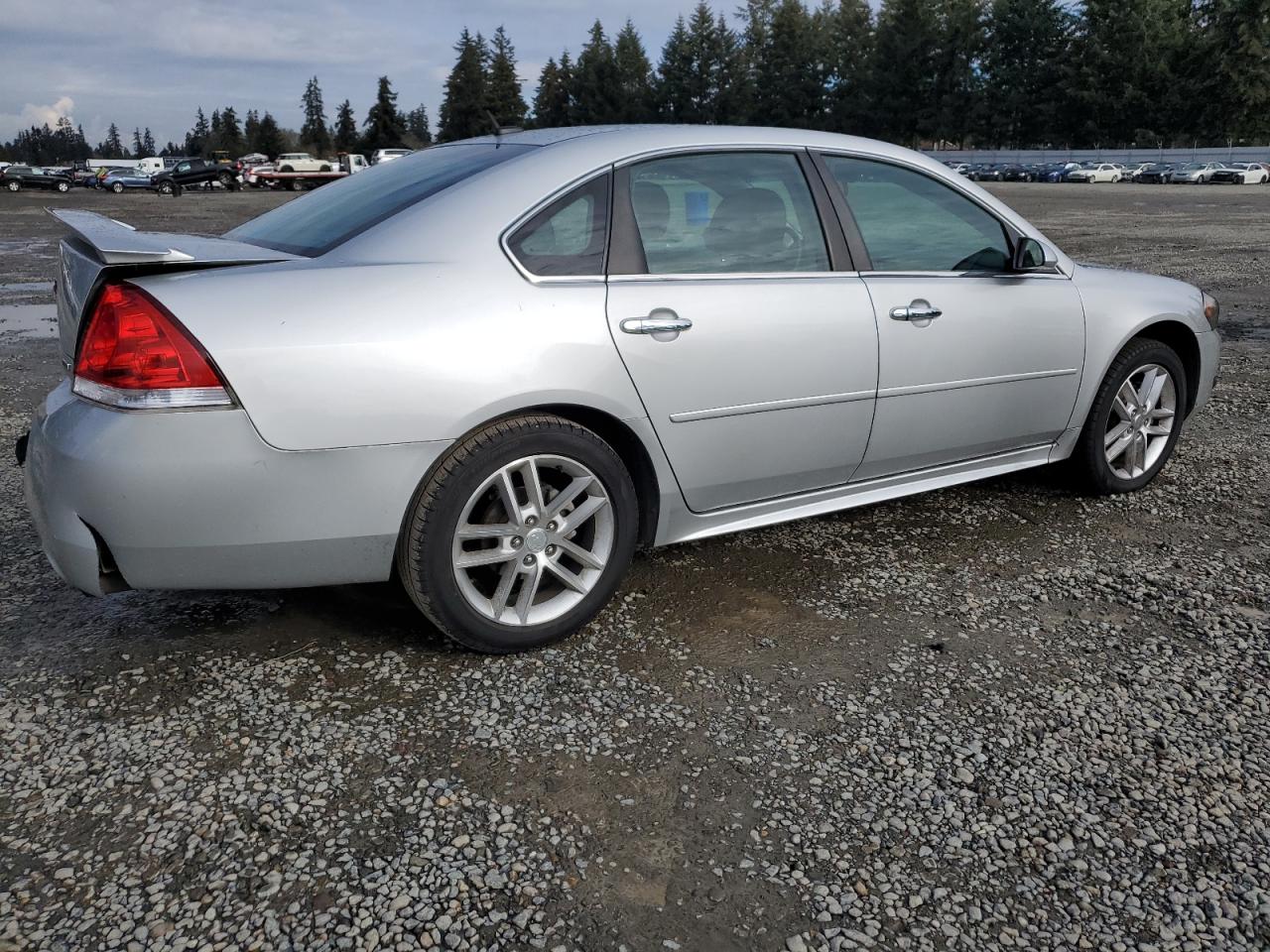 2015 Chevrolet Impala VIN 2G1WC5E35F1169809 Copart auction photo, rear end damage thumbnail 3