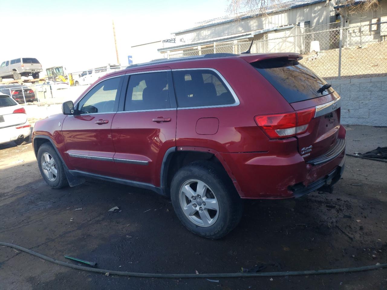 2011 Jeep Grand Cherokee VIN 1J4RR4GG1BC517956 Copart auction photo, rear end damage thumbnail 2