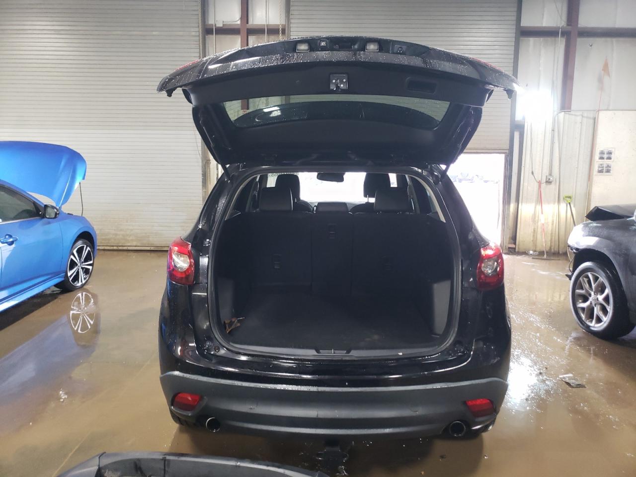 2016 Mazda CX-5 VIN JM3KE4DY6G0623612 Copart auction photo, front end / minor dent/scratches damage thumbnail 6