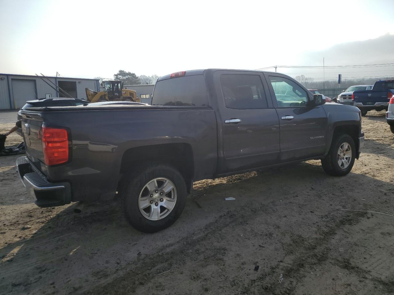 2015 Chevrolet Silverado VIN 3GCPCREH9FG115306 Copart auction photo, minor dent/scratches / mechanical damage thumbnail 3