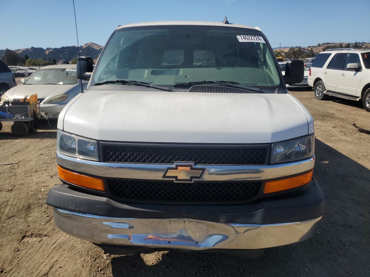 2016 Chevrolet Express VIN 1GAWGFFG5G1235293 Copart auction photo, front end damage thumbnail 5