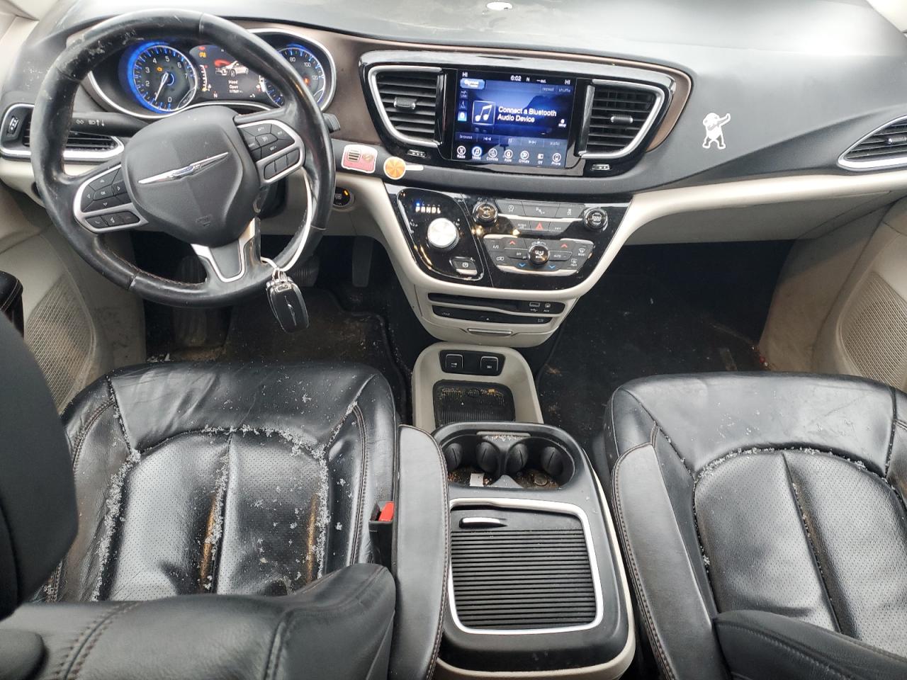 2017 Chrysler Pacifica VIN 2C4RC1EG6HR835841 Copart auction photo, front end damage thumbnail 8