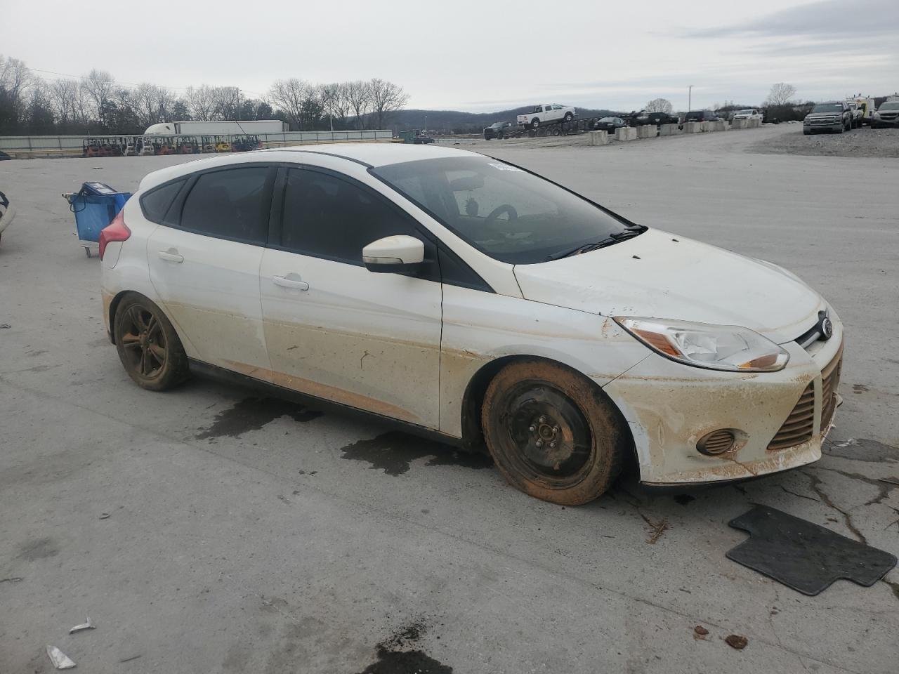 2014 Ford Focus VIN 1FADP3K22EL127373 Copart auction photo, water/flood damage thumbnail 4
