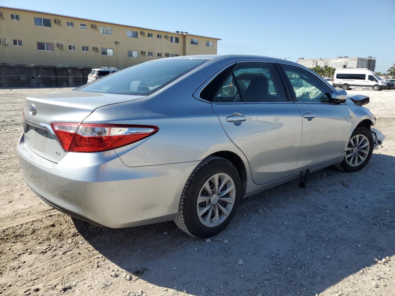 2017 Toyota Camry VIN 4T1BF1FK6HU382590 Copart auction photo, front end damage thumbnail 3