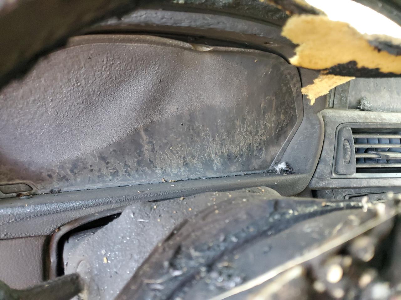 2013 BMW 3er VIN WBA3A5C53DF356800 Copart auction photo, burn - interior / side damage thumbnail 9