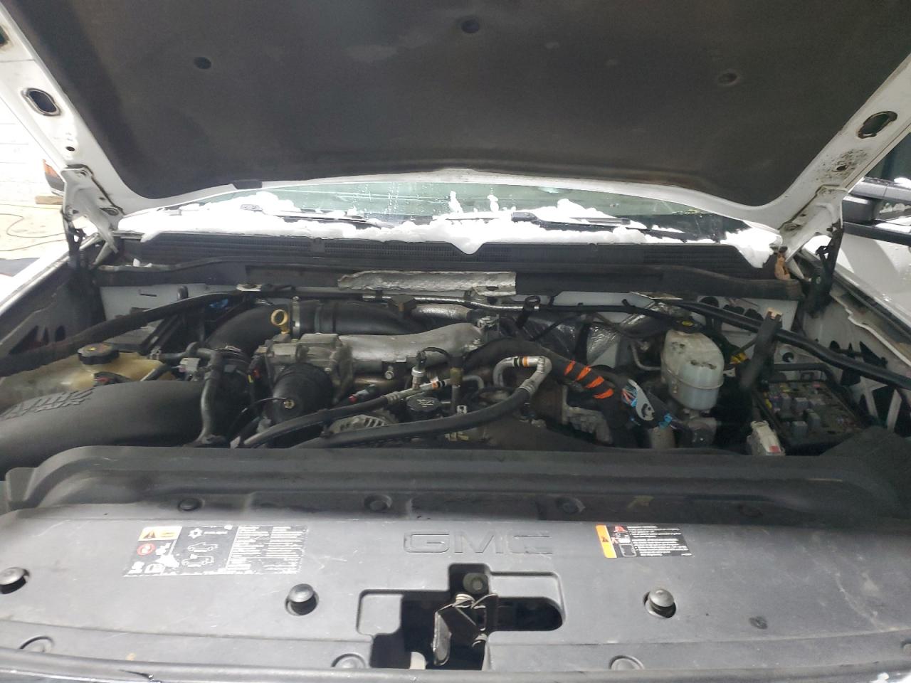 2015 GMC Sierra VIN 1GT120E84FF646077 Copart auction photo, minor dent/scratches / mechanical damage thumbnail 11