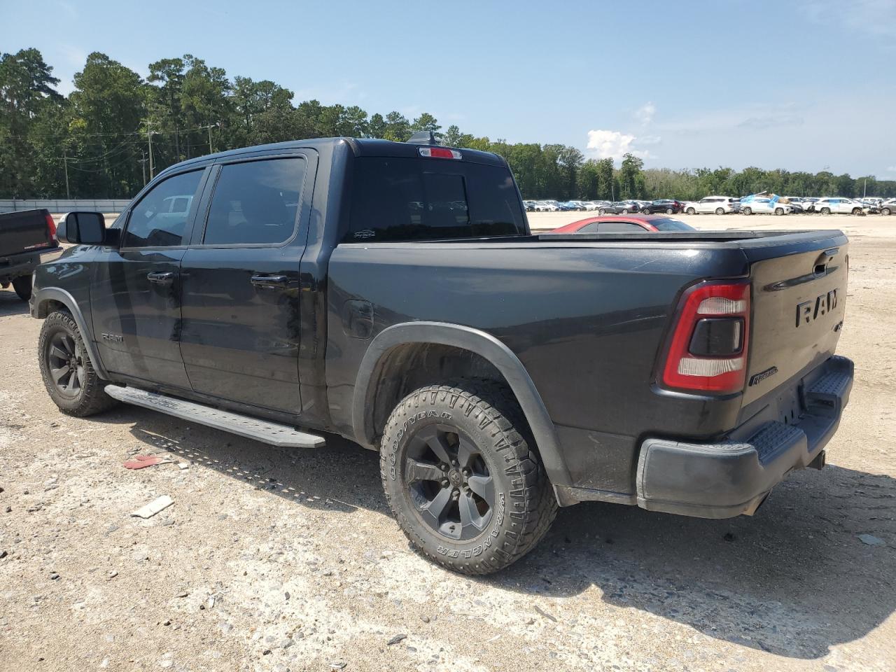 2019 RAM 1500 VIN 1C6SRFLT1KN715521 Copart auction photo, front end damage thumbnail 2
