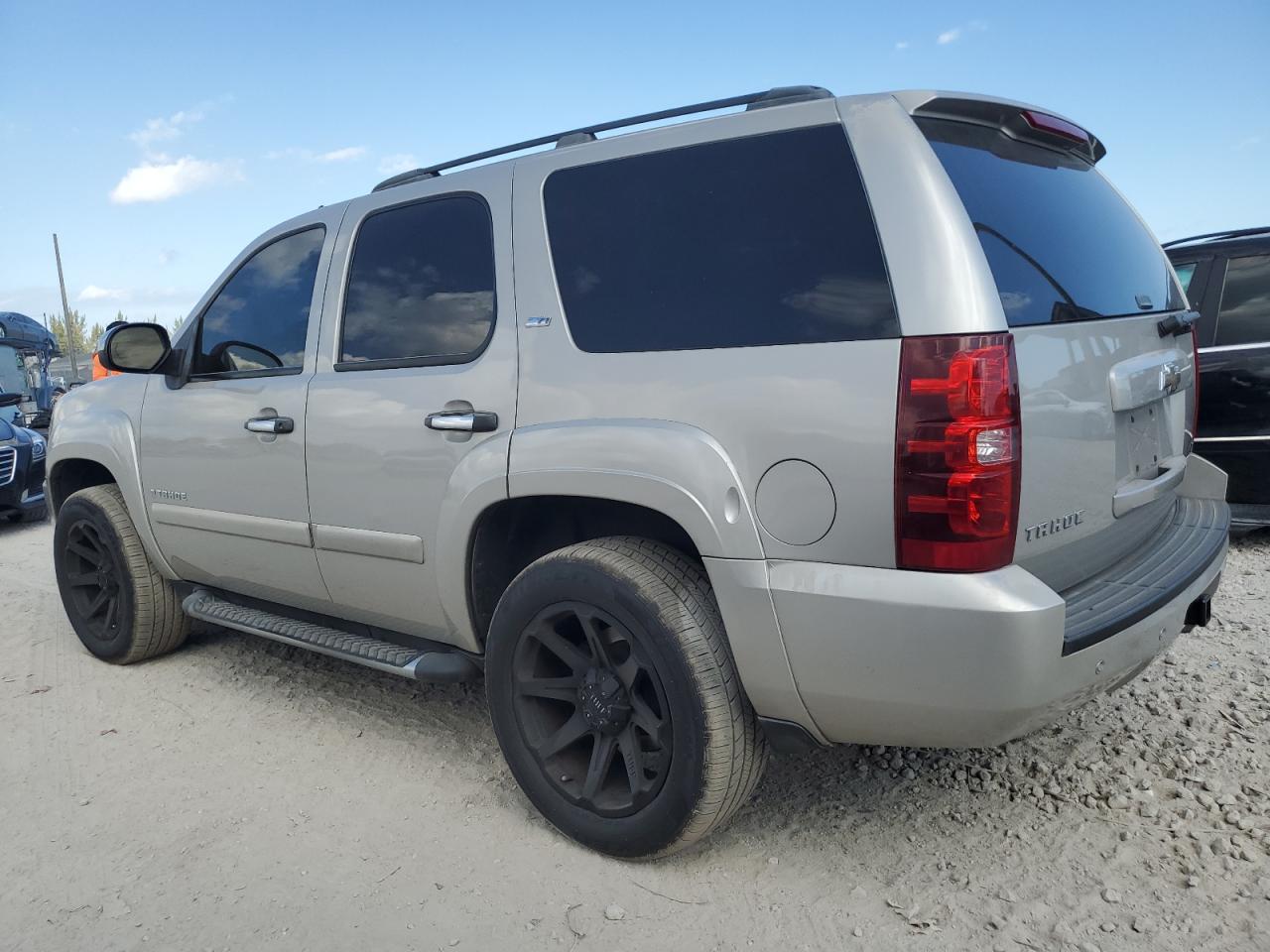 2008 Chevrolet Tahoe VIN 1GNFC13018R207188 Copart auction photo, front end / minor dent/scratches damage thumbnail 2