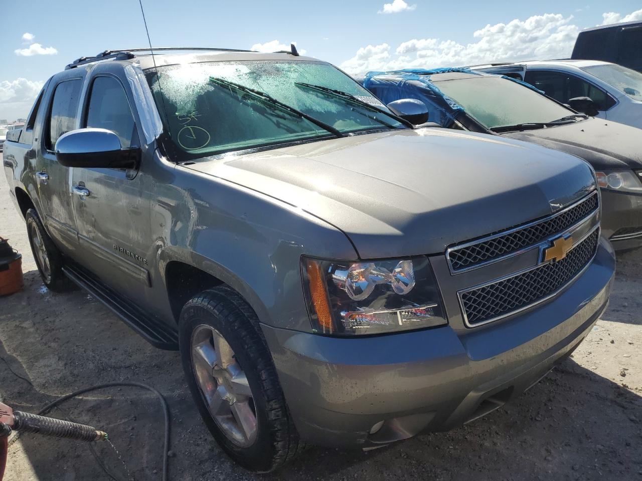 2012 Chevrolet Avalanche VIN 3GNMCFE0XCG308840 Copart auction photo, water/flood damage thumbnail 4