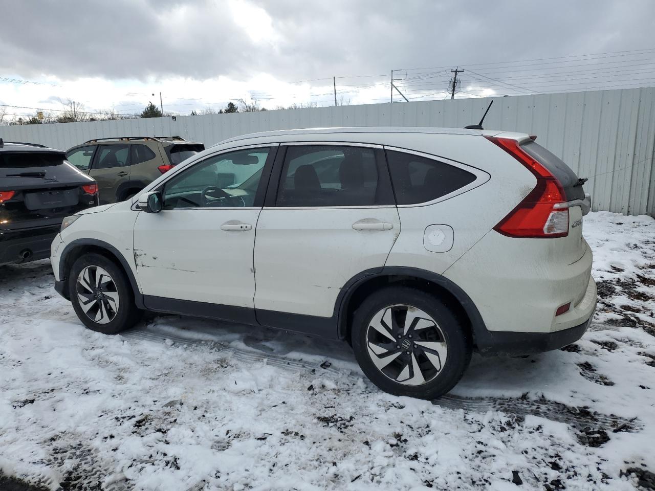2015 Honda CR-V VIN 5J6RM4H92FL132443 Copart auction photo, front end / minor dent/scratches damage thumbnail 2