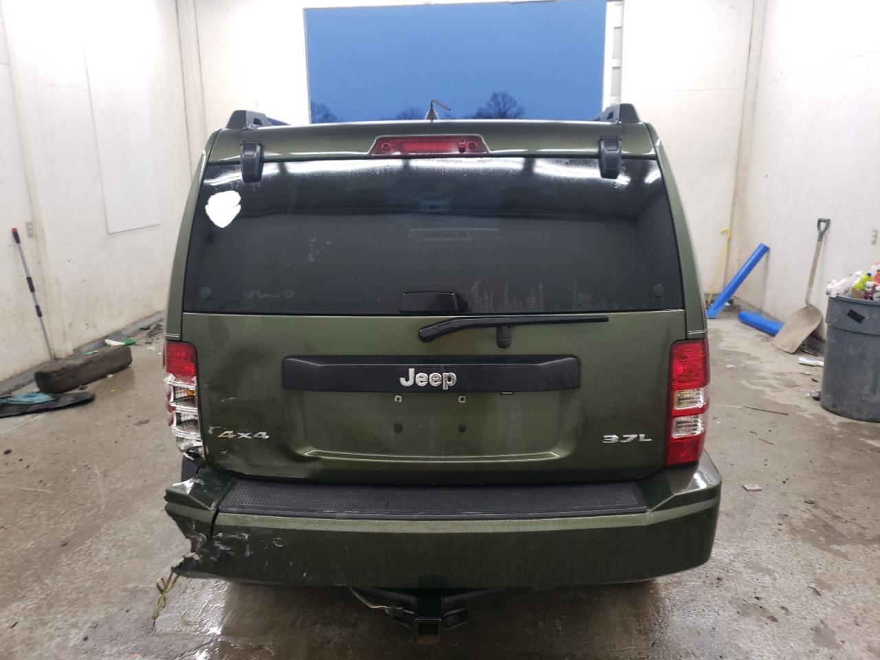 2008 Jeep Liberty (North America) VIN 1J8GN28K98W152510 Copart auction photo, rear end damage thumbnail 6