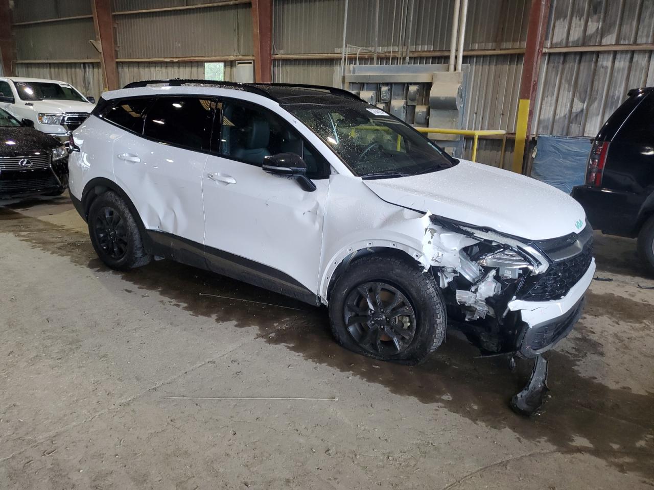 2023 KIA Sportage VIN 5XYK7CAF1PG098386 Copart auction photo, front end damage thumbnail 4