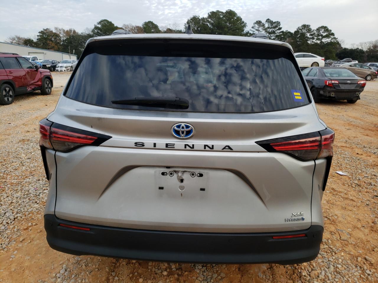 2021 Toyota Sienna VIN 5TDYRKEC8MS070968 Copart auction photo, stripped damage thumbnail 6